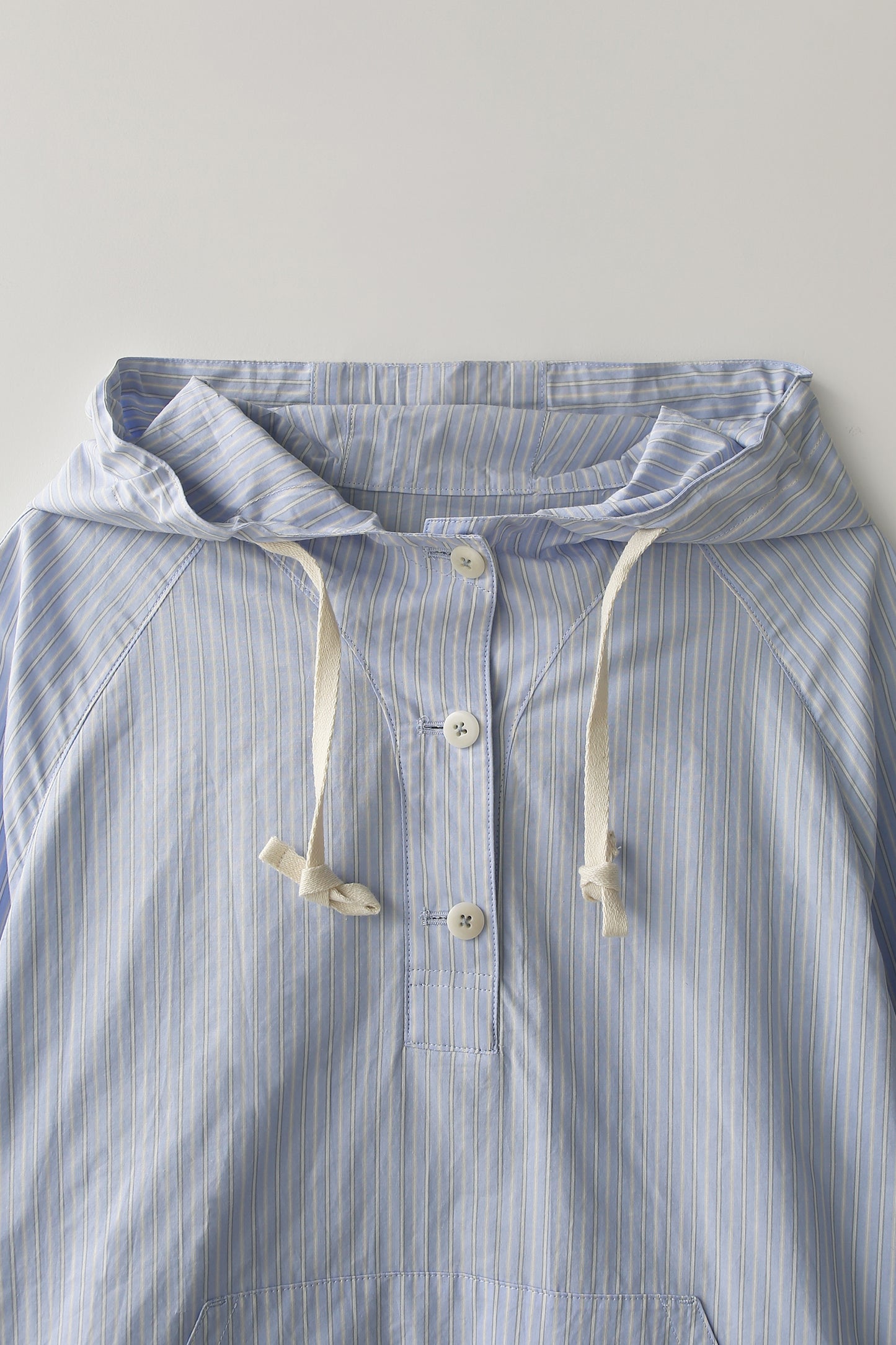 NOTHING WRITTEN - Castel Hoodie Anorak (Blue Stripe)