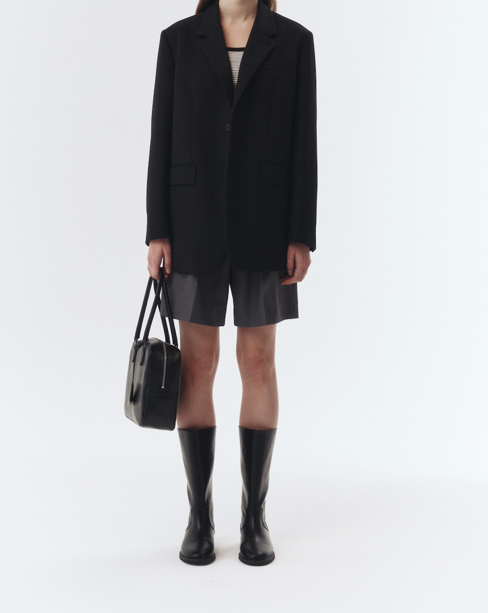 Classic 28 Leather Bag (Black)