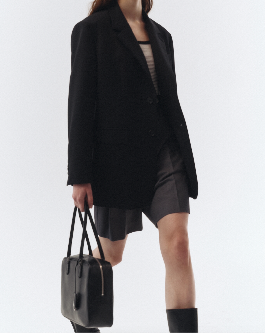 Classic 28 Leather Bag (Black)