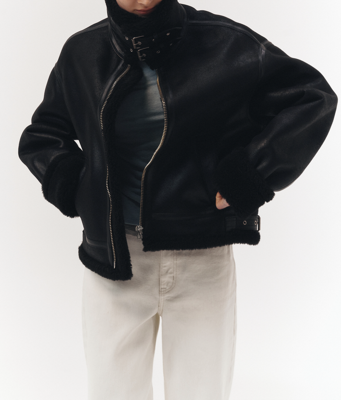 Unisex Loose Fit Line Shearling Jacket (Black)